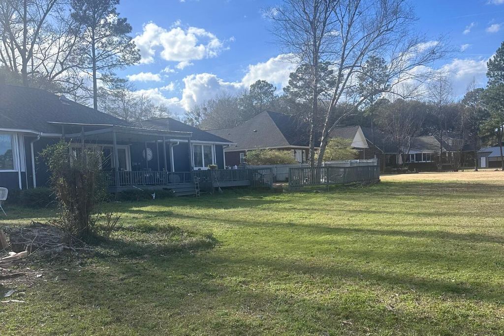 Image 3 of property listing at 2951 Waverly Drive, Sumter, SC 29150