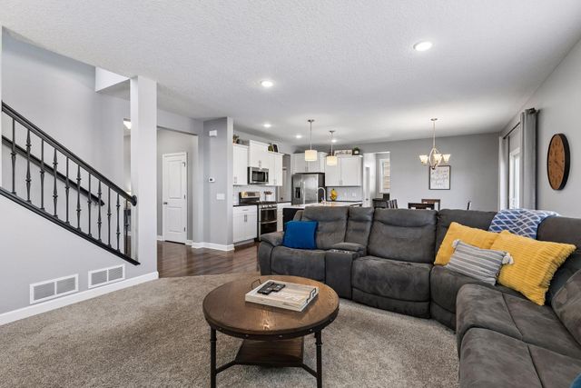 15711 Fair Hill Way, Apple Valley, MN 55124
