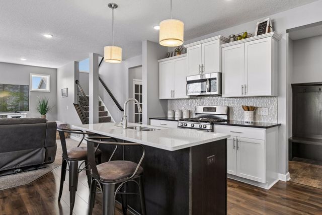15711 Fair Hill Way, Apple Valley, MN 55124