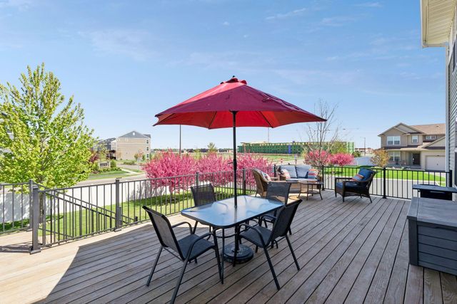 15711 Fair Hill Way, Apple Valley, MN 55124