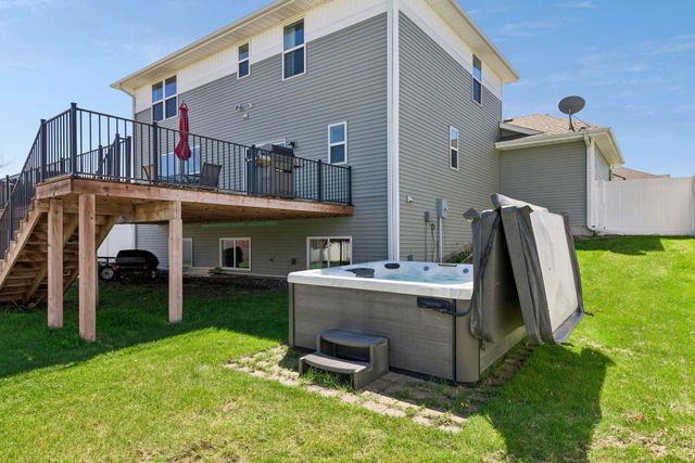 15711 Fair Hill Way, Apple Valley, MN 55124