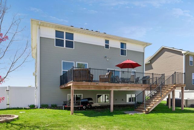 15711 Fair Hill Way, Apple Valley, MN 55124