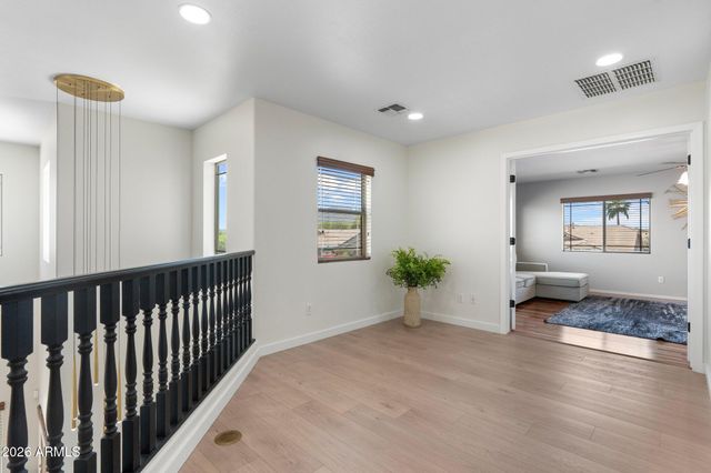 4960 E COLONIAL Drive, Chandler, AZ 85249