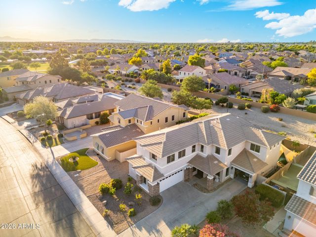 4960 E COLONIAL Drive, Chandler, AZ 85249