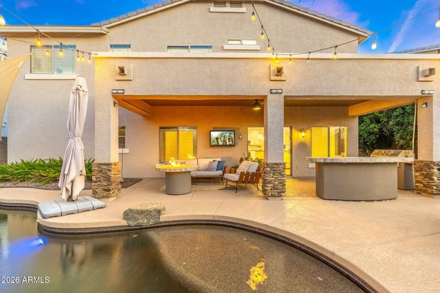 4960 E COLONIAL Drive, Chandler, AZ 85249