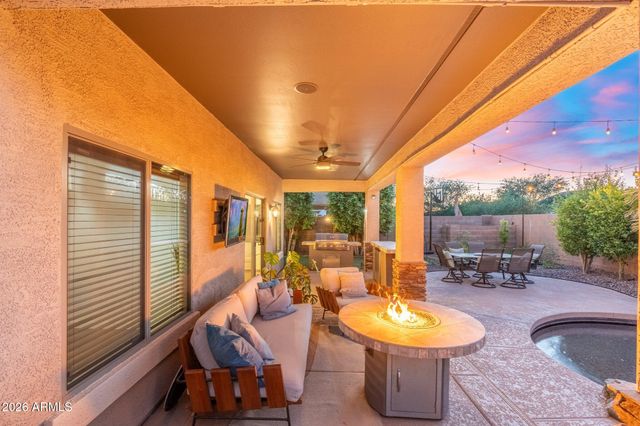 4960 E COLONIAL Drive, Chandler, AZ 85249