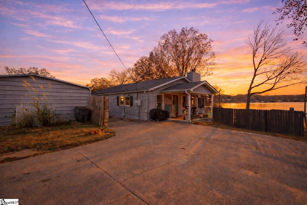 186 Relax Street, Waterloo, SC 29384