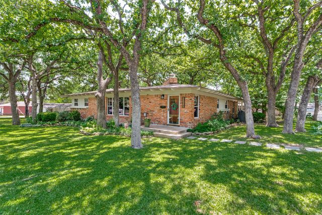 5254 Lambeth Lane, Fort Worth, TX 76112