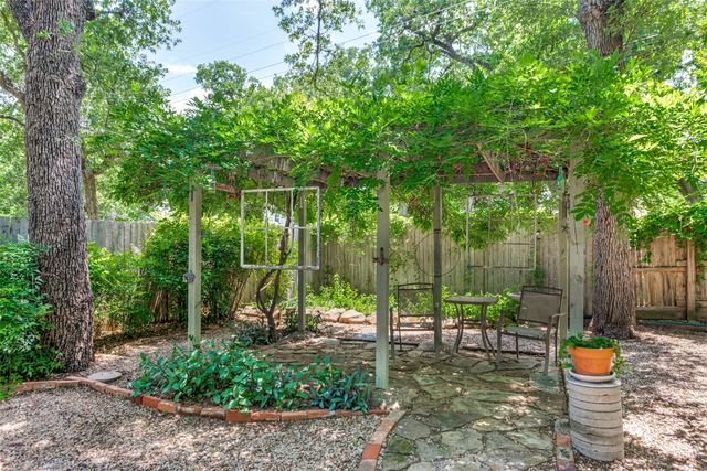 5254 Lambeth Lane, Fort Worth, TX 76112