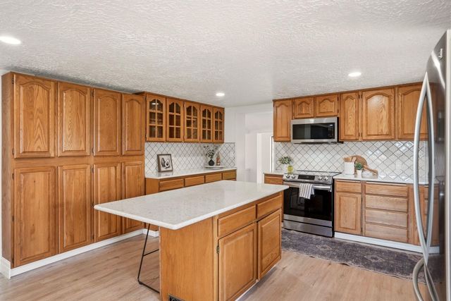 228 N Arcadia Ave, Deer Park, WA 99006