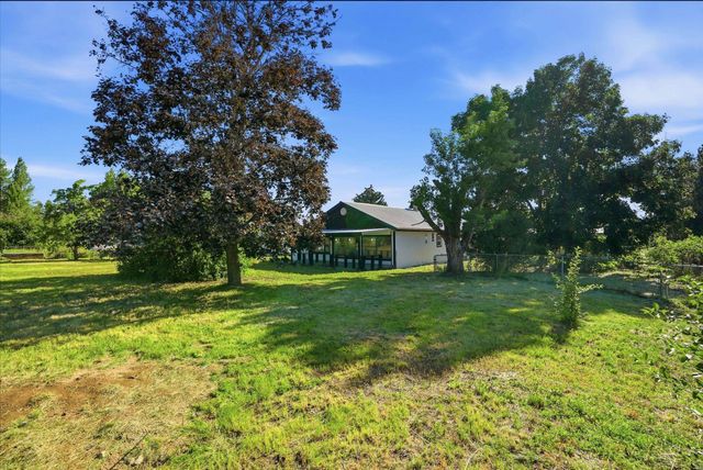 228 N Arcadia Ave, Deer Park, WA 99006