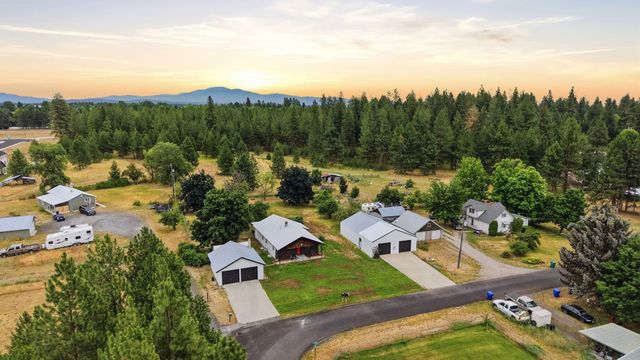 228 N Arcadia Ave, Deer Park, WA 99006