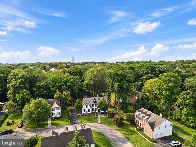 8506 PARKWOOD LN, Philadelphia, PA 19128
