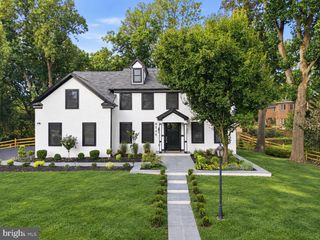 8506 PARKWOOD LN, Philadelphia, PA 19128