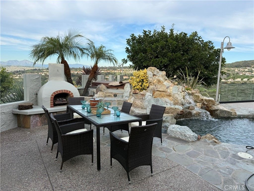 Image 25 of property listing at 716 Avenida Columbo, San Clemente, CA 92672