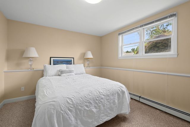411 Newport Road, Hull, MA 02045