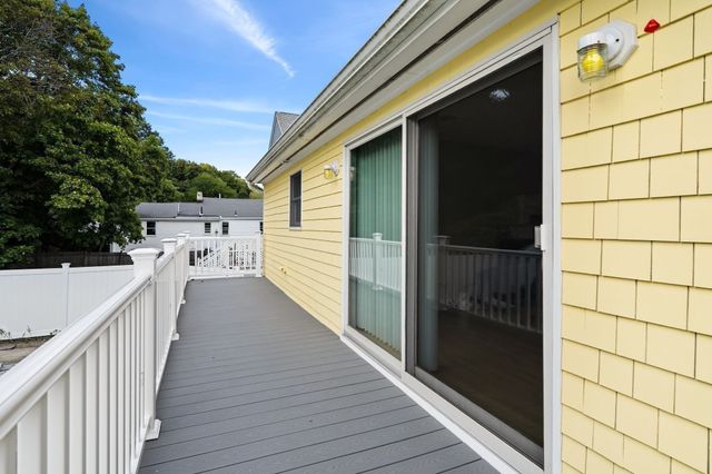 411 Newport Road, Hull, MA 02045