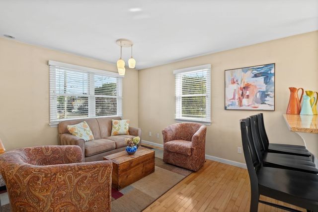 411 Newport Road, Hull, MA 02045