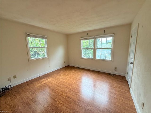 912 Marshall CIR, Virginia Beach, VA 23454