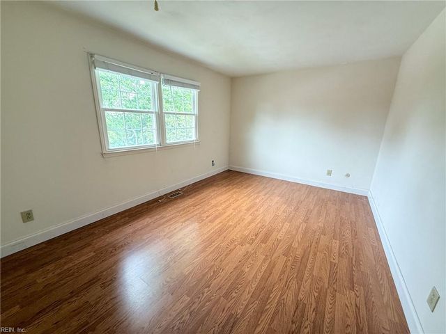 912 Marshall CIR, Virginia Beach, VA 23454