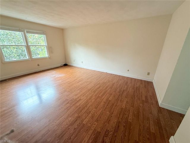 912 Marshall CIR, Virginia Beach, VA 23454