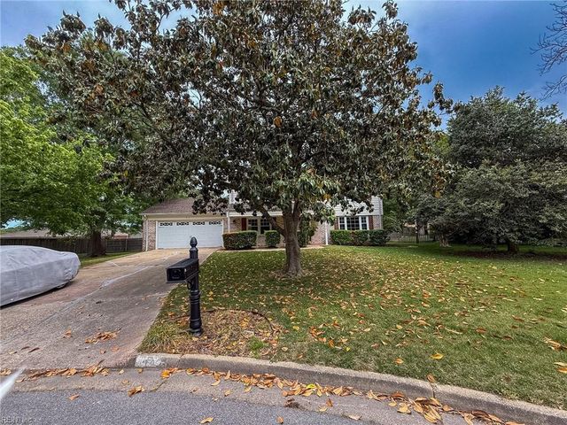 912 Marshall CIR, Virginia Beach, VA 23454