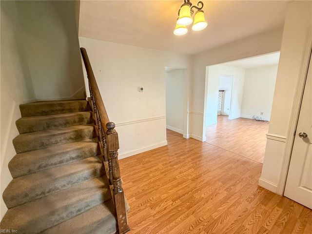 912 Marshall CIR, Virginia Beach, VA 23454