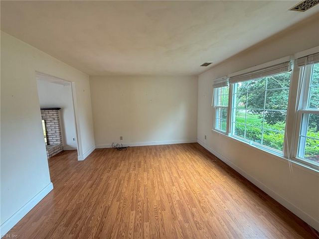 912 Marshall CIR, Virginia Beach, VA 23454