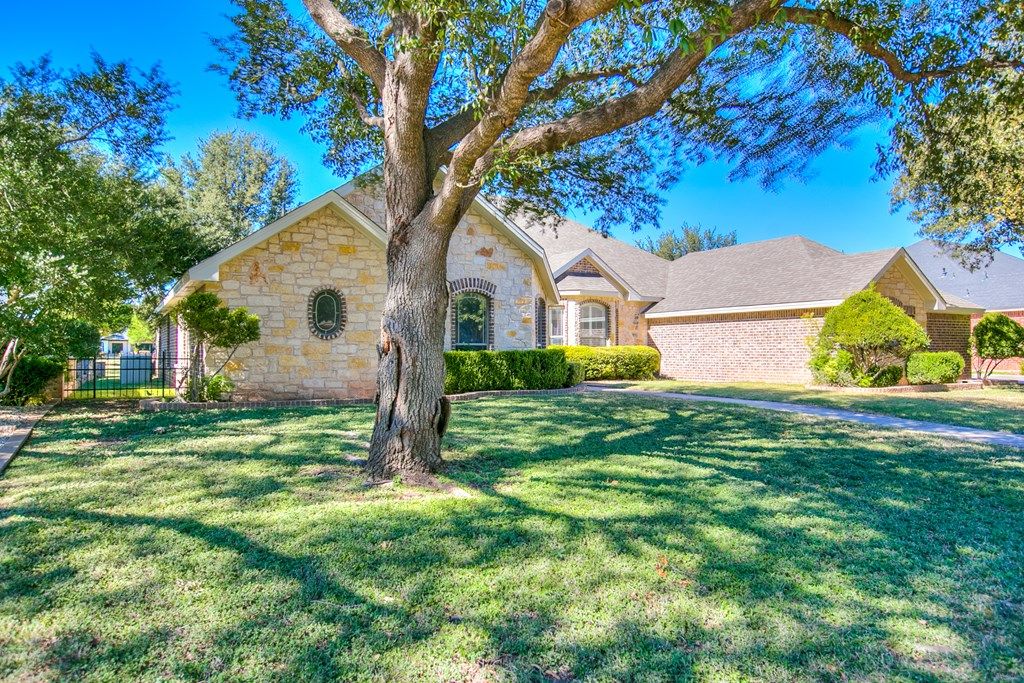 Image 63 of property listing at 5109 Beverly Dr, San Angelo, TX 76904