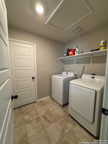 3006 Old Almonte Drive, San Antonio, TX 78224