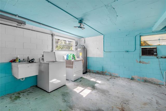 1080 E FRENCH AVENUE, Orange City, FL 32763