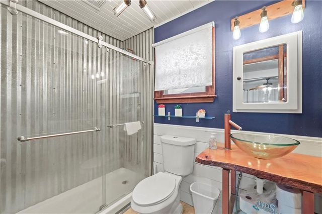 406 S Russell Street, Odessa, MO 64076