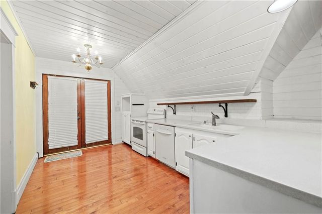 406 S Russell Street, Odessa, MO 64076