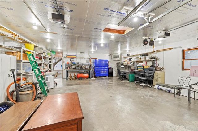 406 S Russell Street, Odessa, MO 64076