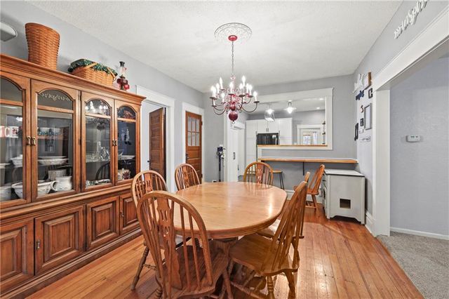 406 S Russell Street, Odessa, MO 64076