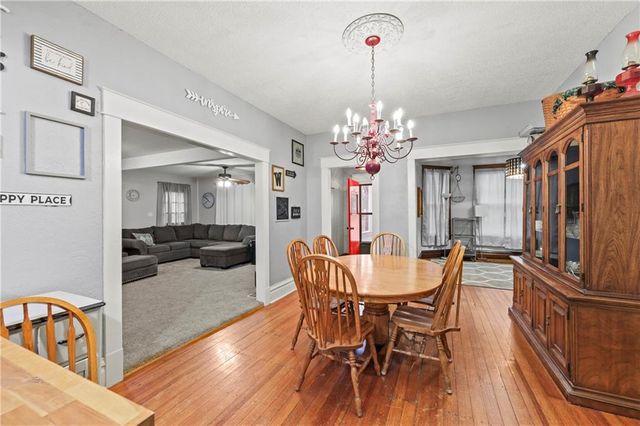 406 S Russell Street, Odessa, MO 64076