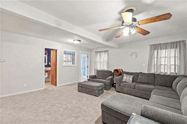 406 S Russell Street, Odessa, MO 64076