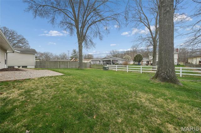 14342 Lake Tahoe Drive, Chesterfield, MO 63017