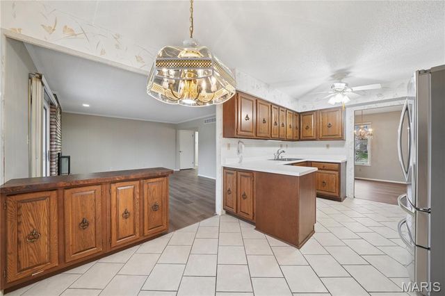 14342 Lake Tahoe Drive, Chesterfield, MO 63017