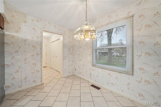 14342 Lake Tahoe Drive, Chesterfield, MO 63017