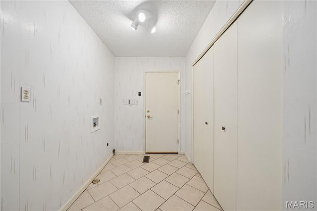 14342 Lake Tahoe Drive, Chesterfield, MO 63017