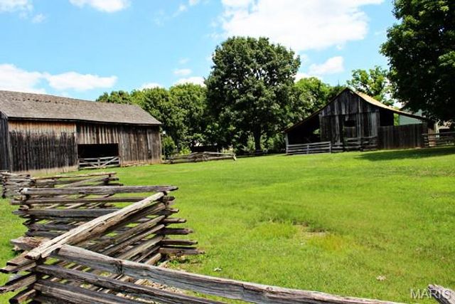 14342 Lake Tahoe Drive, Chesterfield, MO 63017