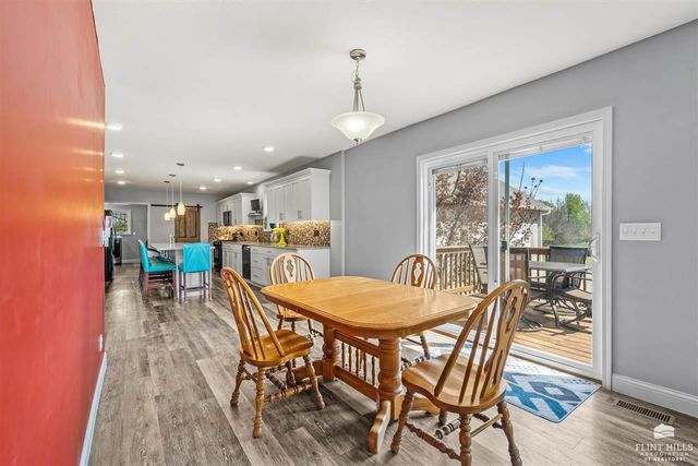 3673 Stewart Farm Road, Wamego, KS 66547