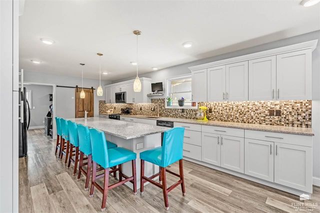 3673 Stewart Farm Road, Wamego, KS 66547