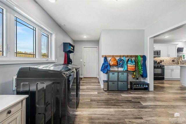 3673 Stewart Farm Road, Wamego, KS 66547