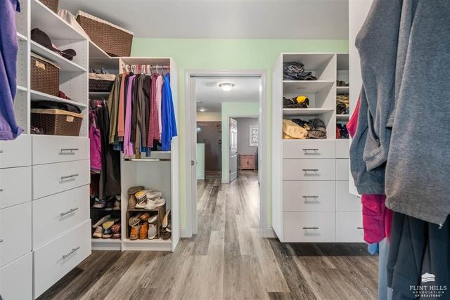 3673 Stewart Farm Road, Wamego, KS 66547