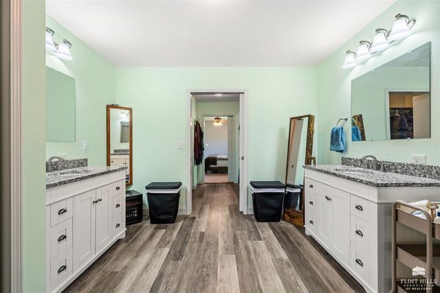 3673 Stewart Farm Road, Wamego, KS 66547