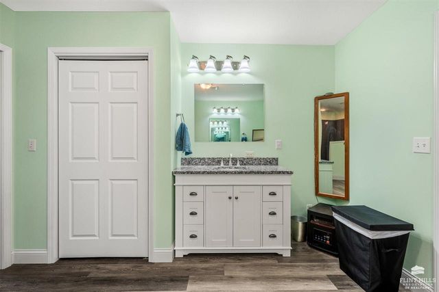 3673 Stewart Farm Road, Wamego, KS 66547