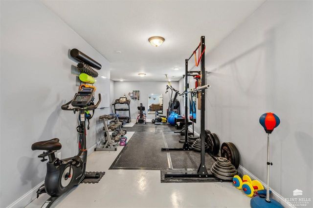 3673 Stewart Farm Road, Wamego, KS 66547