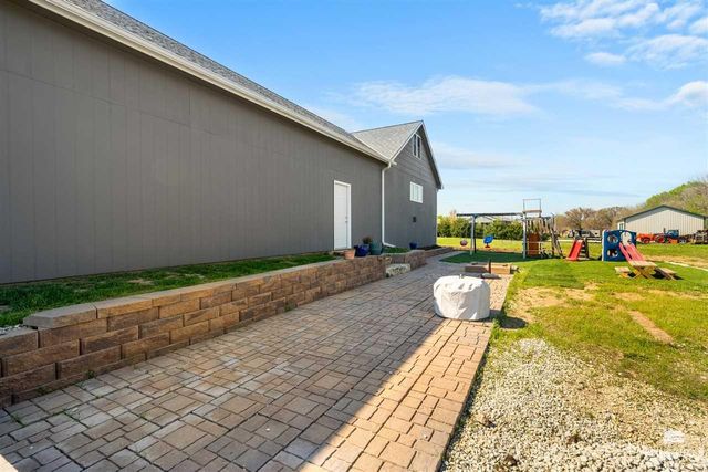 3673 Stewart Farm Road, Wamego, KS 66547